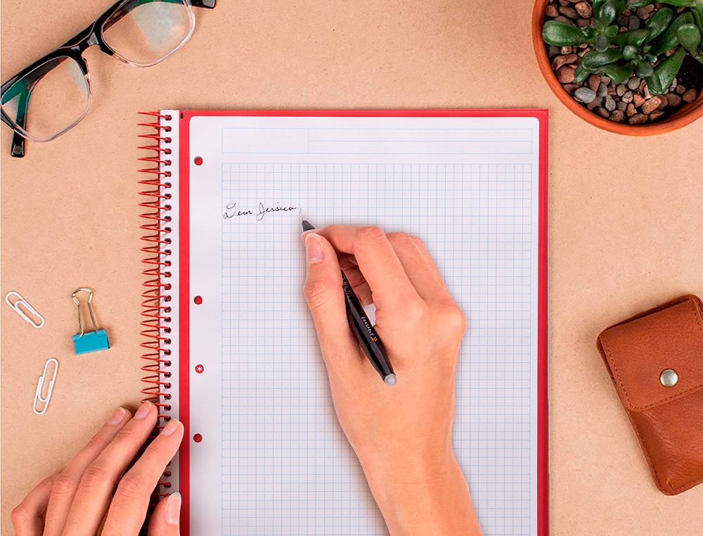CUADERNO ESPIRAL A4 MICRO ANTARTIK TAPA FORRADA 80H 90 GR CUADRO 5MM 1 BANDA 4 TALADROS CELESTE